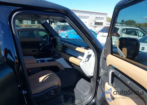 2025 Land Rover Defender 130 P400 X-Dynamic Se z USA, uszkodzony, nr VIN SALE2FEU4S2410234